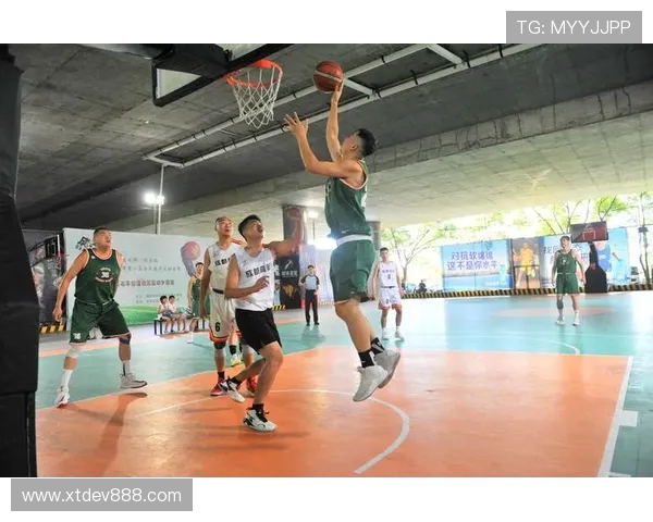 成都篮球队荣登篮球配合排行榜第一名展现团队默契与实力