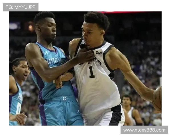 2016赛季西部决赛马刺与雷霆第四场激战回顾与精彩瞬间分析