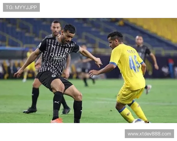 德黑兰独立队与比艾因队的激烈对决即将上演，谁能笑到最后