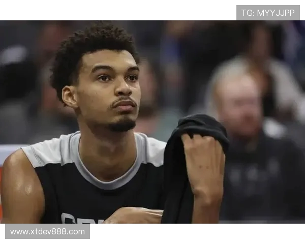 文班亚马新赛季表现抢眼场均数据超越同届新秀引发热议 文班亚马新赛季表现抢眼场均数据超越同届新秀引发热议