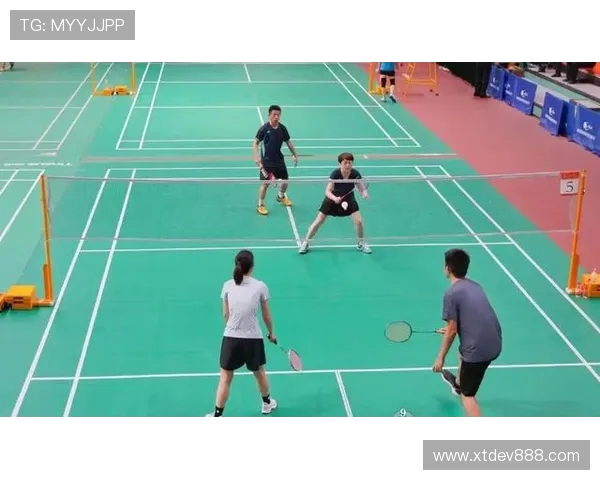 北京羽毛球队耐力训练揭秘:如何在高强度比赛中保持最佳状态 北京羽毛球队耐力训练揭秘:如何在高强度比赛中保持最佳状态