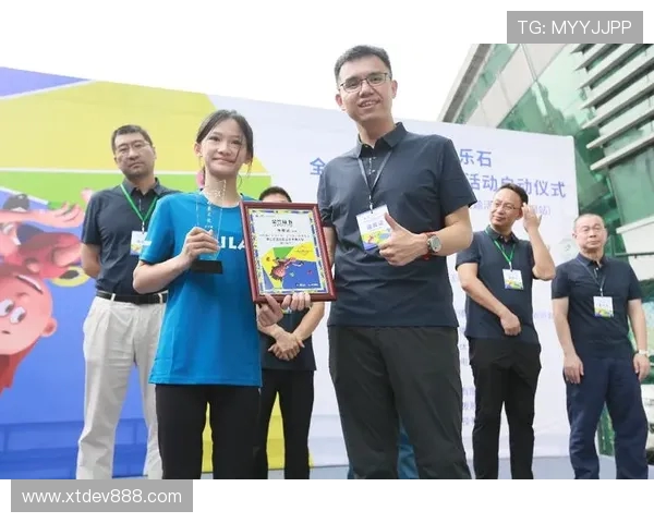 深圳攀岩队快攻策略分析与比赛表现的得失总结 深圳攀岩队快攻策略分析与比赛表现的得失总结